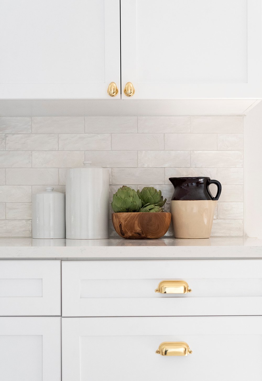 White Kitchen Cabinets With Brass, White Kitchen Cabinets Brass Handles